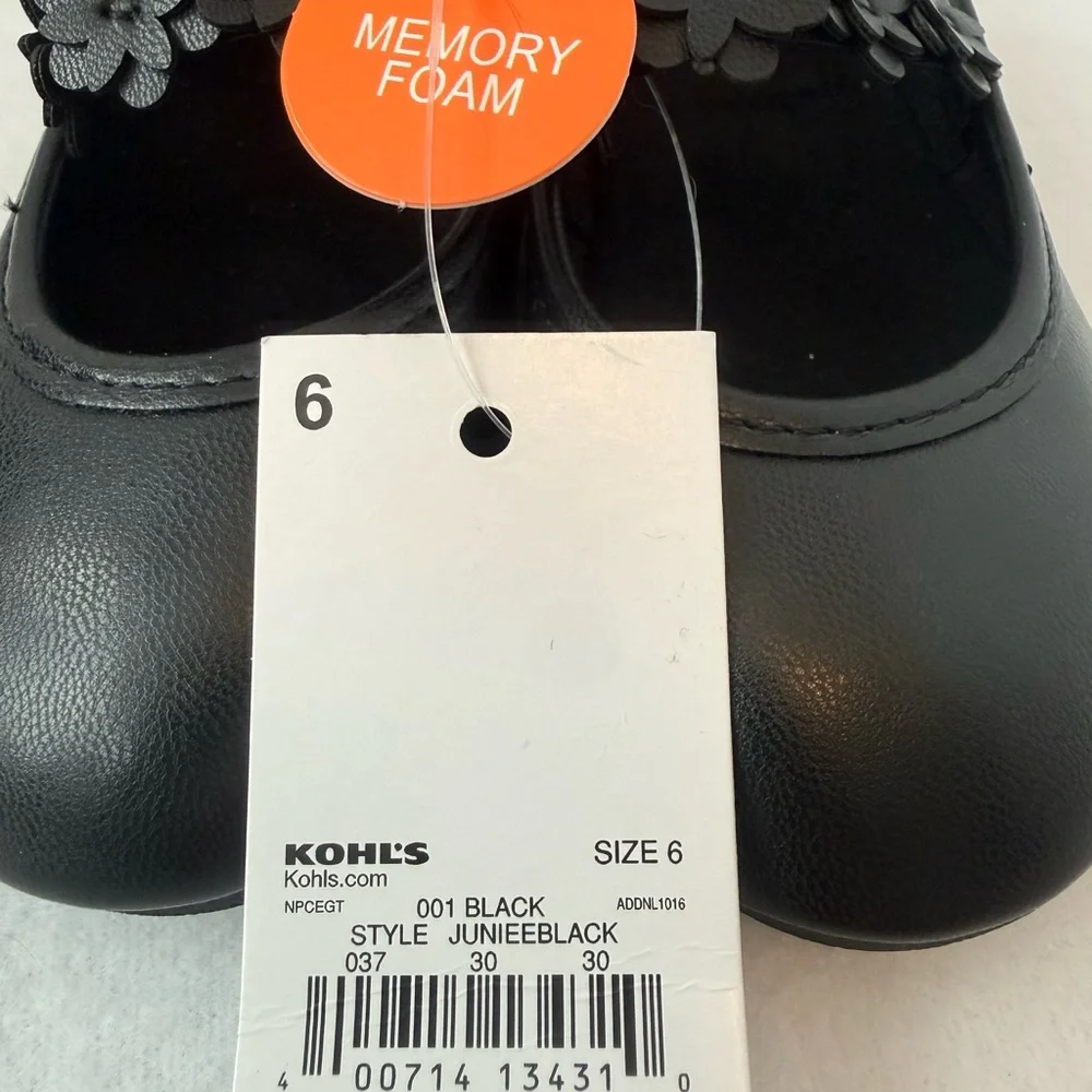 NWT-Jumping Beans Black Dress Shoe with Floral Accent Toddler size 6 Junieeblack